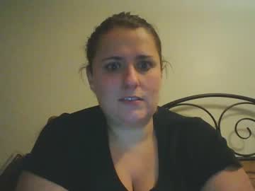 سكس محارم خوف امي من النوم لوحدها يتحول الي نيك محارم