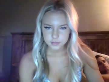 قصص سكس ساخنة زوج جارتى ينيكنى بقوة ويجبهم على بزازى