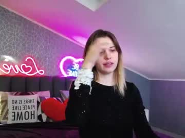 سكس محارم صعب نيك الام السكرانه وابنتها من زب الاخ بعد الويسكى