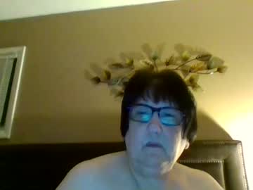 سكس حصان فى الاسطبل مع الطبيبه البيطرية الهايجة وزب الحصان